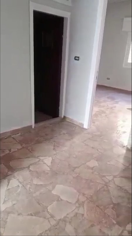 لدينابيت مهاجرين شطةط٣ ٤غرف وصالون ١٢٨م كسوة نظيفة  قديمه سع - صورة 3